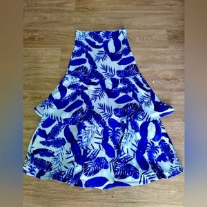 Amores mio long skirt womens, floral light blue and blue,size L.new without tag.